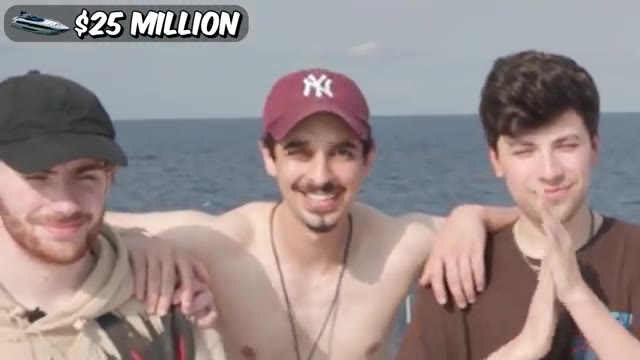 $1 vs $1,000,000,000 Yacht!