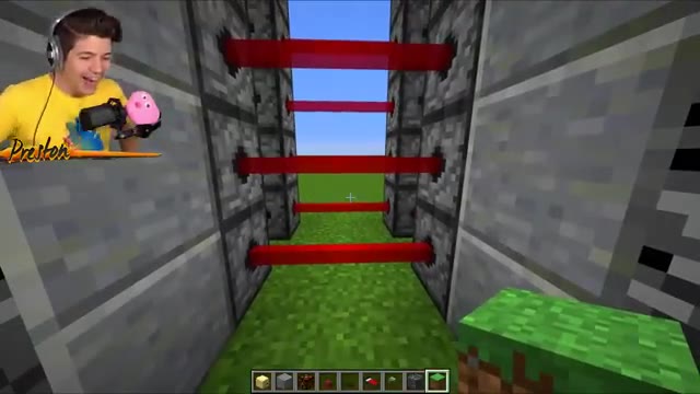 Preston vs Brianna MOST Secure House Battle! - Minecraft